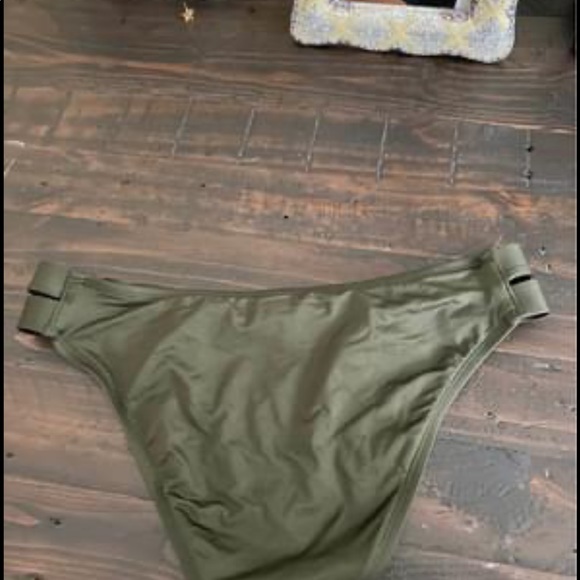 bikini bottoms - Picture 2 of 3